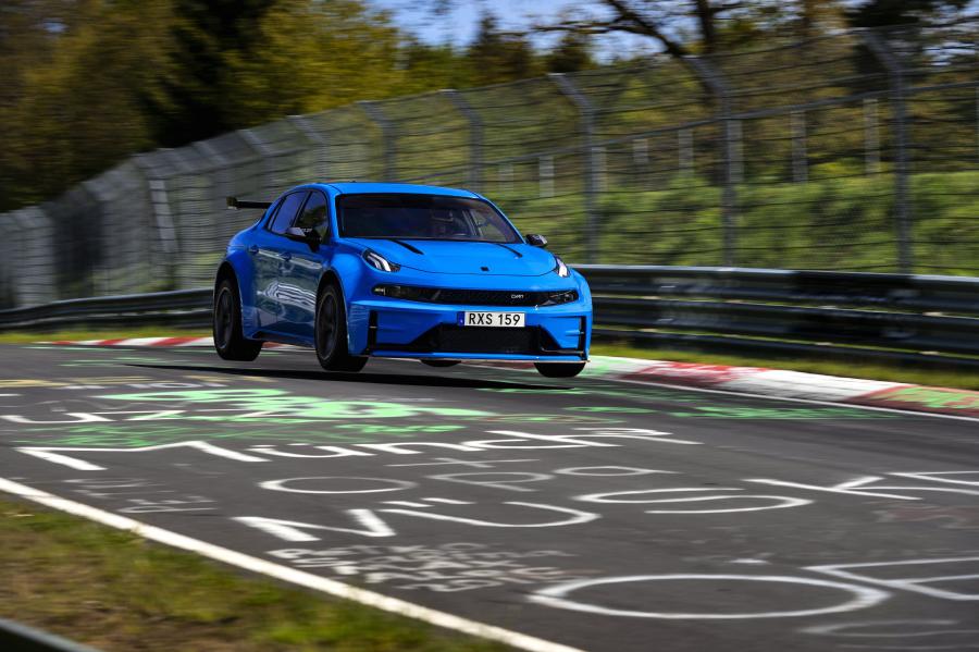  LYNK&Co 03 Cyan Concept 2019 года  (фото 34 из 43)
